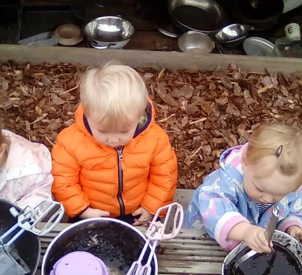 Mum Pies At Little Owls Day Nursery Near Watton (2)