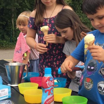 Hoots Holiday Club Making And Decorating Their Icecreams (1)