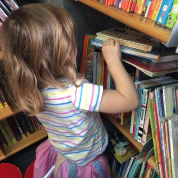 The Library Bus At Little Owls Day Nursery Norfolk (7)