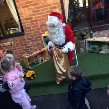 A Visit From Santa At Little Owls (4)