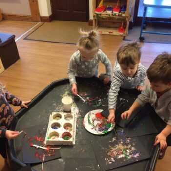 String Painting At Little Owls Dereham Playgroup (2)